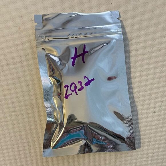 Honda Logo valve Stem caps in Silver set of 4 NWT - Picture 5 of 5